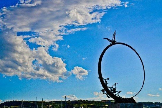 Jonathan Livingston Seagull monument